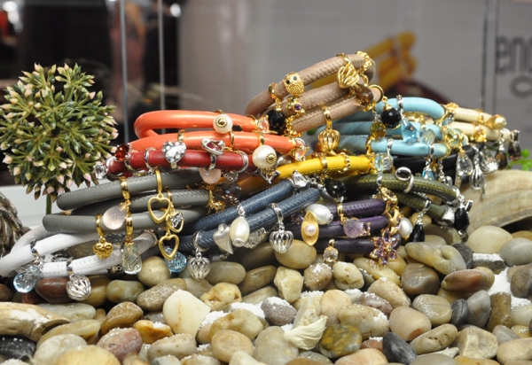 Jennifer lopez on sale jewelry collection